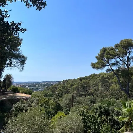La Farigoule Apartment